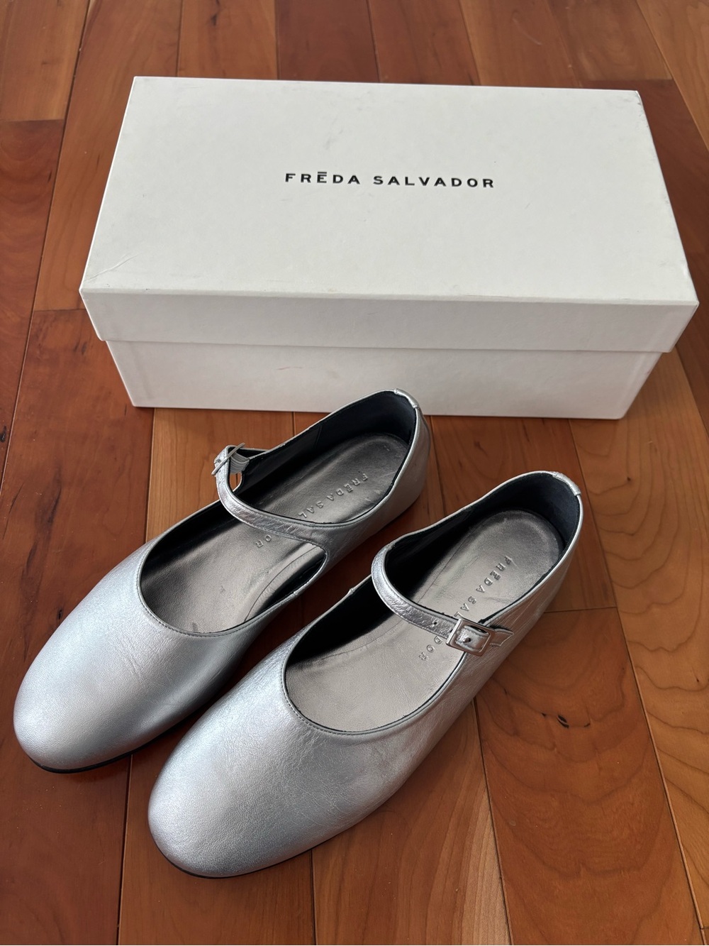 Freda Salvador Mary Jane flats size 6 - Picture 8 of 8